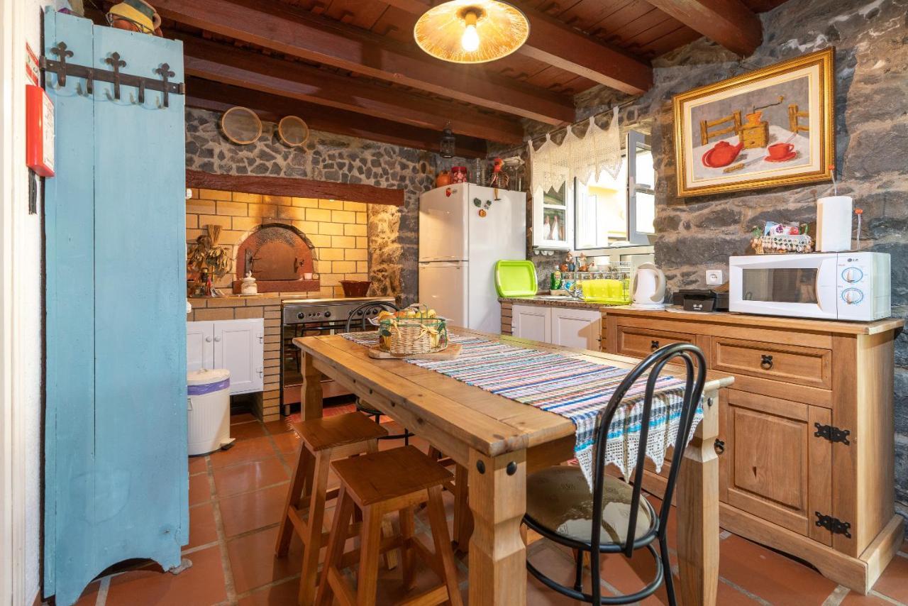Cyane & Vigo'S Cottage, Caminho Do Massapez, N.º40 Arco da Calheta  Extérieur photo